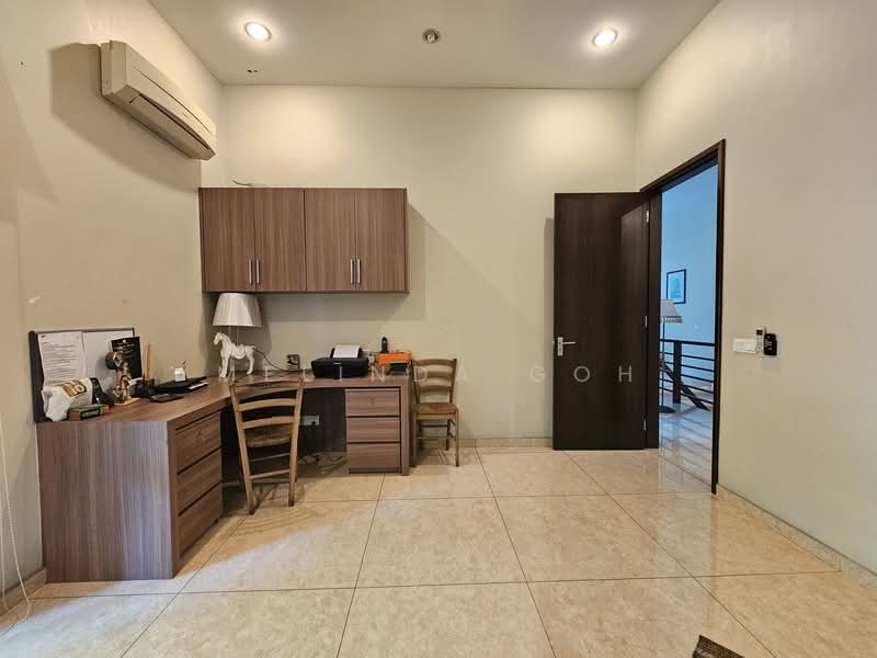 Bungalow for Sale in Bukit Gita Bayu (Seri Kembangan) - Melinda Goh - Study - PropertyGuru.com.my