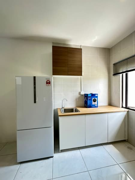 Rumah Bandar untuk Disewa di Kuching (Sarawak) - Jeno Tan - Kitchen - PropertyGuru.com.my
