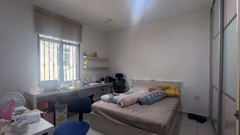 Rumah Teres 2 Tingkat untuk Dijual di Taman Desa Tebrau (Tebrau) - Carol Low - Bedroom - PropertyGuru.com.my