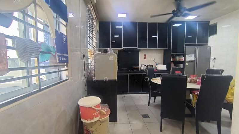 Rumah Teres 2 Tingkat untuk Dijual di Taman Desa Tebrau (Tebrau) - Carol Low - Kitchen - PropertyGuru.com.my