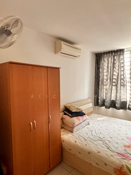 3-storey Terraced House for Sale in Puchong (Selangor) - Alice Goh - Bedroom - PropertyGuru.com.my