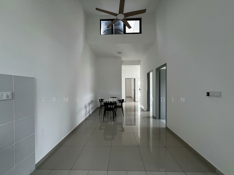 1-storey Terraced House for Sale in Kota Warisan (Sepang) - Zamshary Budin - Corridor - PropertyGuru.com.my