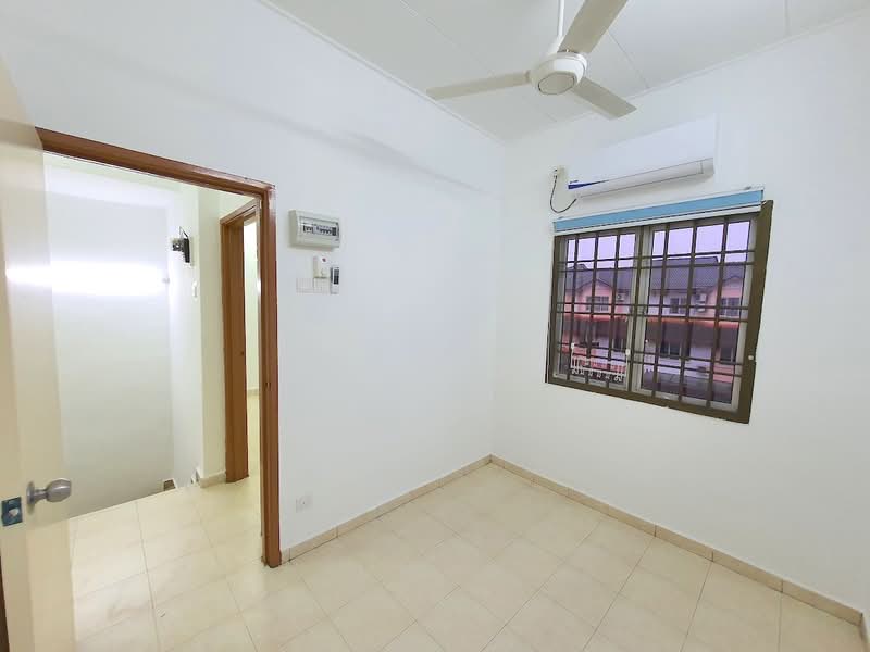 Rumah Teres 2 Tingkat untuk Dijual di Taman Perling (Perling) - Ken Kor - Interior - PropertyGuru.com.my