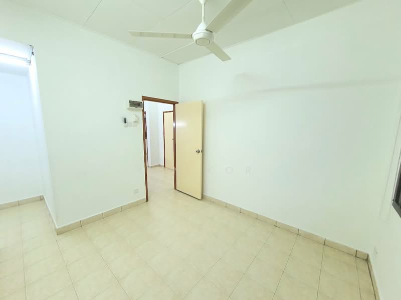 Rumah Teres 2 Tingkat untuk Dijual di Taman Perling (Perling) - Ken Kor - Interior - PropertyGuru.com.my