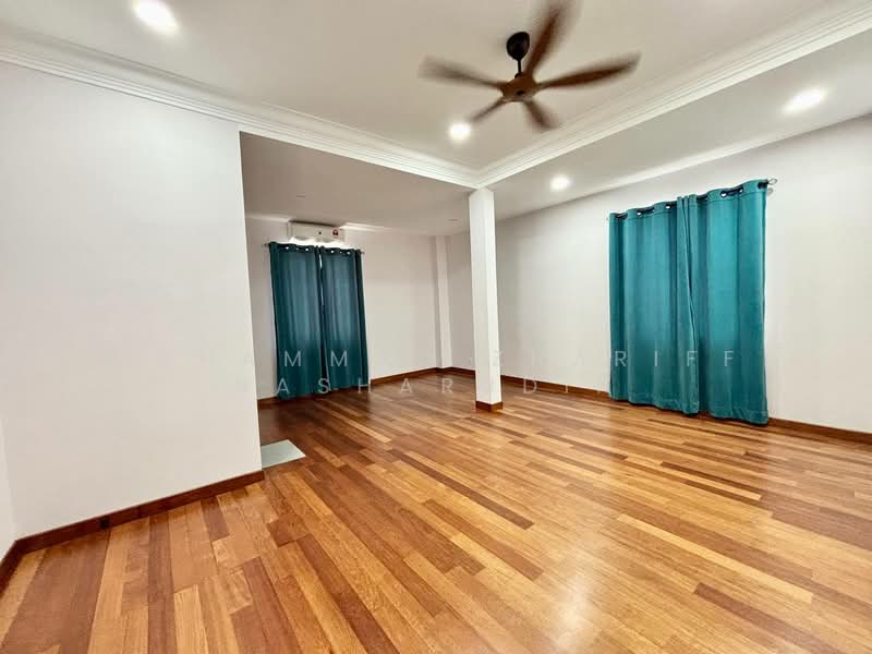 2-storey Terraced House for Sale in Alam Impian (Shah Alam) - Muhammad Zhariff Nasharudin - Living Room - PropertyGuru.com.my