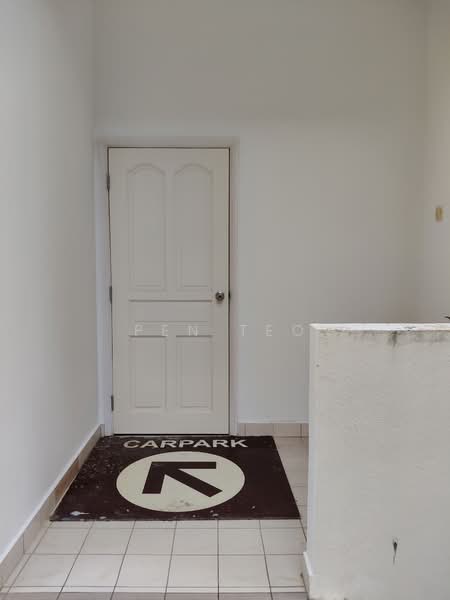 Townhouse for Rent in Fettes Park (Tanjung Tokong) - Pen Teo - Back Door - PropertyGuru.com.my
