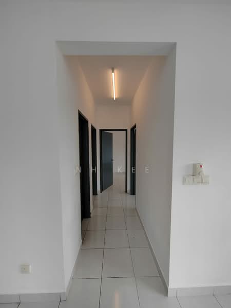 Kondominium untuk Disewa di Residensi Lanai - NH Kee - Corridor - PropertyGuru.com.my