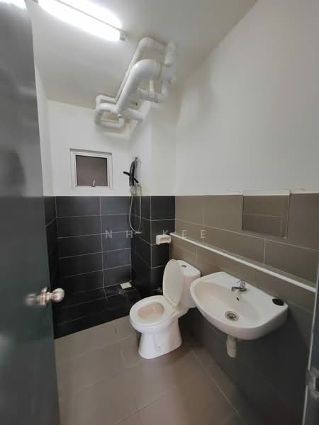 Kondominium untuk Disewa di Residensi Lanai - NH Kee - Bathroom - PropertyGuru.com.my