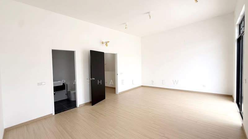 Cluster House for Sale in Iskandar Puteri (Nusajaya) (Johor) - Rachael Lew - Bathroom - PropertyGuru.com.my