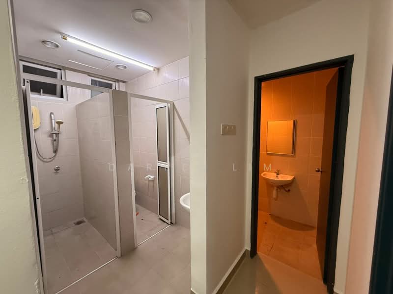 Condominium for Rent at Mutiara Ville - Darren Lim - Bathroom - PropertyGuru.com.my
