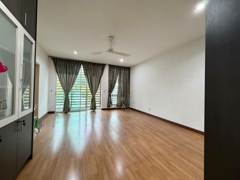 3-storey Terraced House for Sale in Cyberjaya (Selangor) - Muhd Khairulnawawi Kamaruddin - Living Room - PropertyGuru.com.my