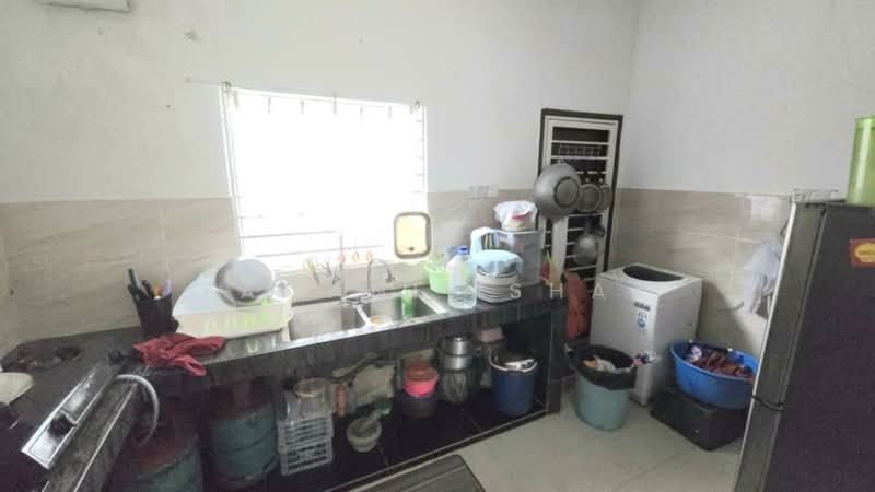 Rumah Teres 2 Tingkat untuk Dijual di Sepang (Selangor) - Zamani Ishak - Kitchen - PropertyGuru.com.my