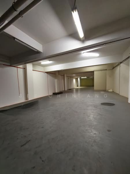 Detached Factory for Sale in Kawasan Perindustrian Desa Aman (Sungai Buloh) - Bee Chin Ang - Car Park - PropertyGuru.com.my