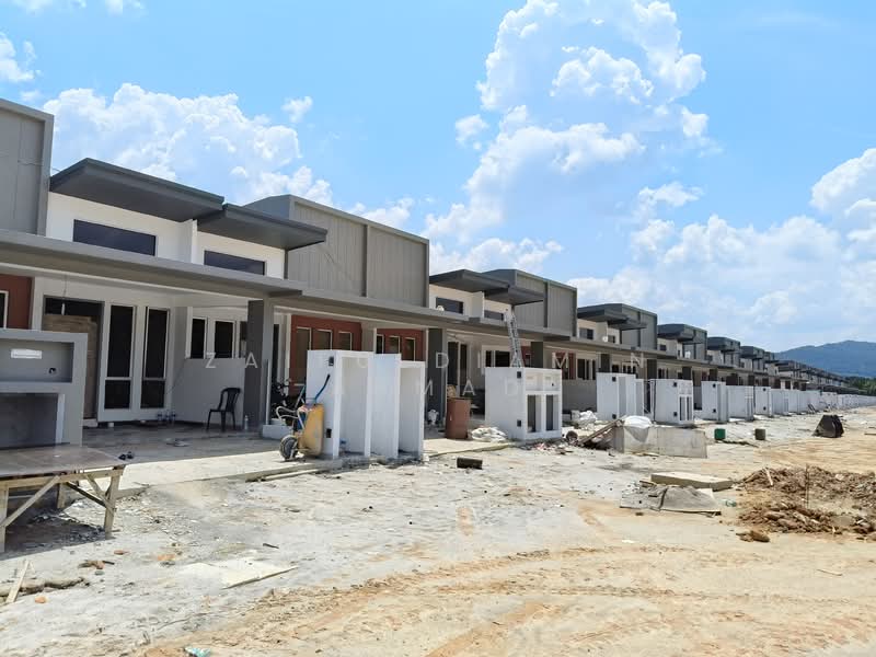 Rumah Teres 1 Tingkat untuk Dijual di Dengkil (Selangor) - zaifuldiamin ahmad - Exterior - PropertyGuru.com.my