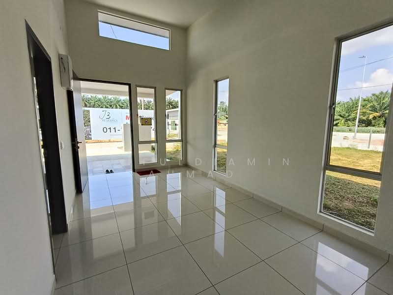 Rumah Teres 1 Tingkat untuk Dijual di Dengkil (Selangor) - zaifuldiamin ahmad - Entrance - PropertyGuru.com.my