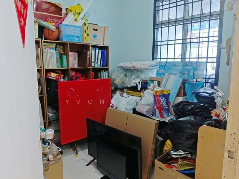 Rumah Teres 2 Tingkat untuk Dijual di Taman Setia Indah (Tebrau) - Yvonne Lim - Study - PropertyGuru.com.my