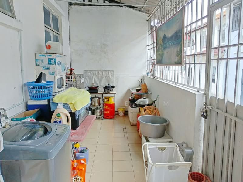 Rumah Teres 2 Tingkat untuk Dijual di Taman Setia Indah (Tebrau) - Yvonne Lim - Balcony - PropertyGuru.com.my