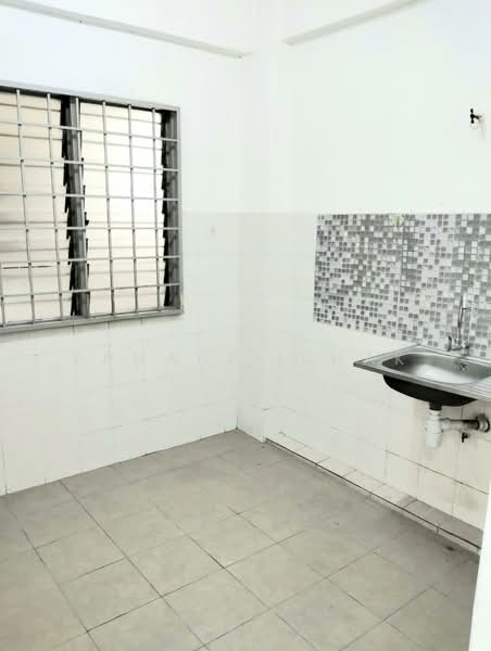 Apartment for Sale at Meranti Apartment - Zamani Ishak - Kitchen - PropertyGuru.com.my
