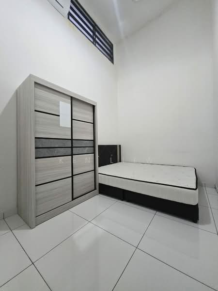 Rumah Teres 1 Tingkat untuk Disewa di Bandar Putra (Kulai) - Ken Liew - Bedroom - PropertyGuru.com.my