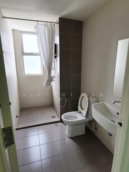 Kondominium untuk Disewa di Elit Heights @ Bayan City - Vincent Tan - Bathroom - PropertyGuru.com.my