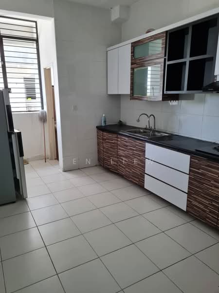 Servis Apartment untuk Disewa di Sky Gardens Residences - Ken Liew - Kitchen - PropertyGuru.com.my