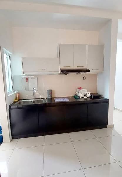 Kondominium untuk Disewa di Ehsan Residence - Zehan Zaki - Kitchen - PropertyGuru.com.my