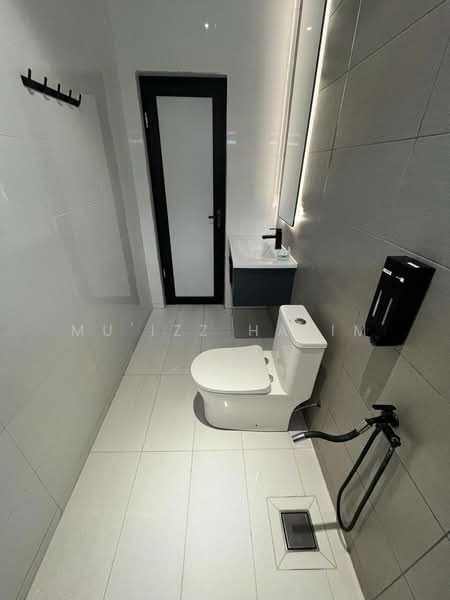Bungalow for Sale in Kajang (Selangor) - Mu'izz Halim - Bathroom - PropertyGuru.com.my