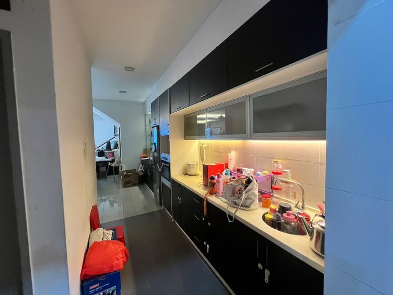 Rumah Berkembar untuk Dijual di Anggun 2 Residence (Rawang) - David Lee - Kitchen - PropertyGuru.com.my