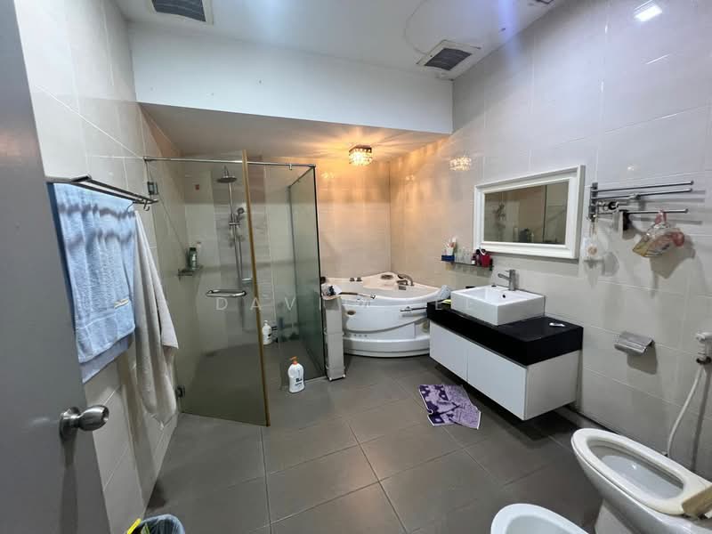 Rumah Berkembar untuk Dijual di Anggun 2 Residence (Rawang) - David Lee - Bathroom - PropertyGuru.com.my