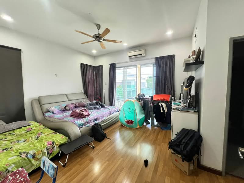 Rumah Berkembar untuk Dijual di Anggun 2 Residence (Rawang) - David Lee - Bedroom - PropertyGuru.com.my