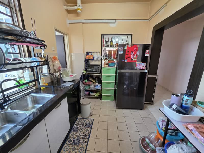 Pangsapuri untuk Dijual di Villa Bestari Apartment - David Lau - Kitchen - PropertyGuru.com.my