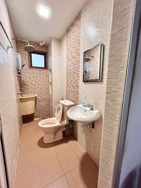 Kondominium untuk Disewa di Serina Bay - Vincent Tan - Bathroom - PropertyGuru.com.my