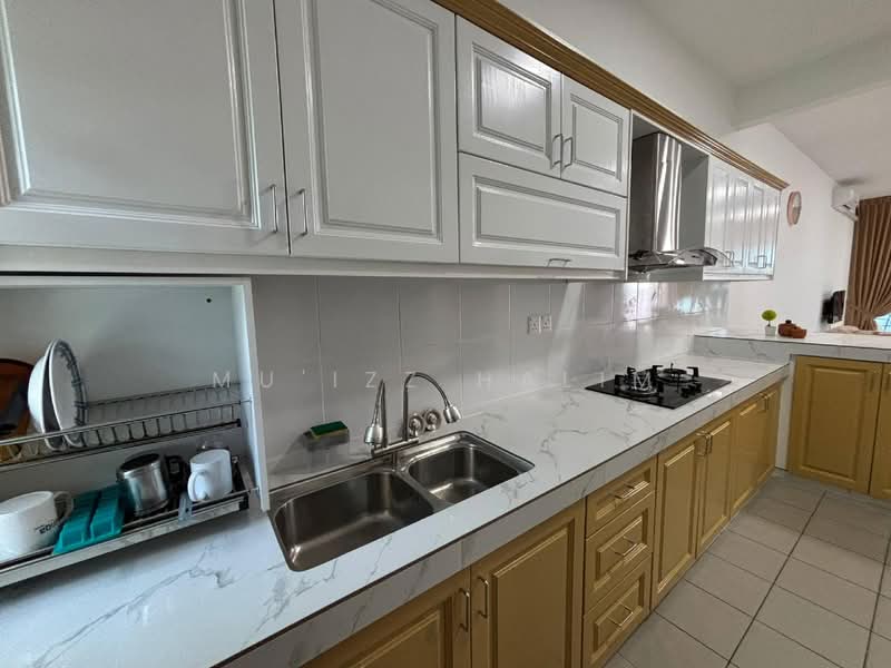 2-storey Terraced House for Rent in Dengkil (Selangor) - Mu'izz Halim - Kitchen - PropertyGuru.com.my