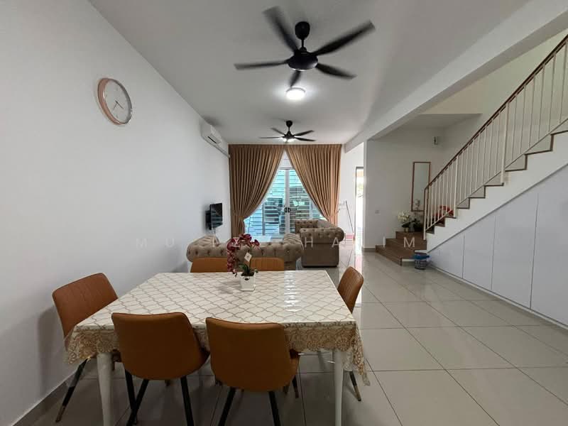 2-storey Terraced House for Rent in Dengkil (Selangor) - Mu'izz Halim - Living Room - PropertyGuru.com.my