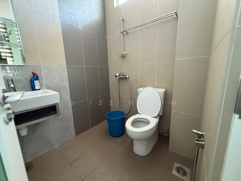 Semi-Detached House for Sale in Taman Port Dickson (Lukut) - Mu'izz Halim - Bathroom - PropertyGuru.com.my