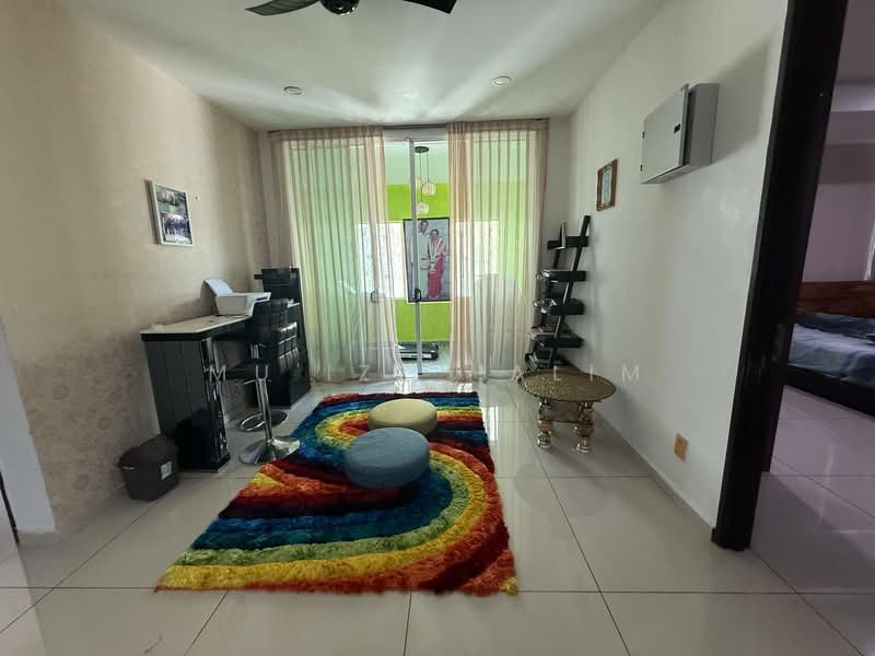 Semi-Detached House for Sale in Taman Port Dickson (Lukut) - Mu'izz Halim - Living Room - PropertyGuru.com.my