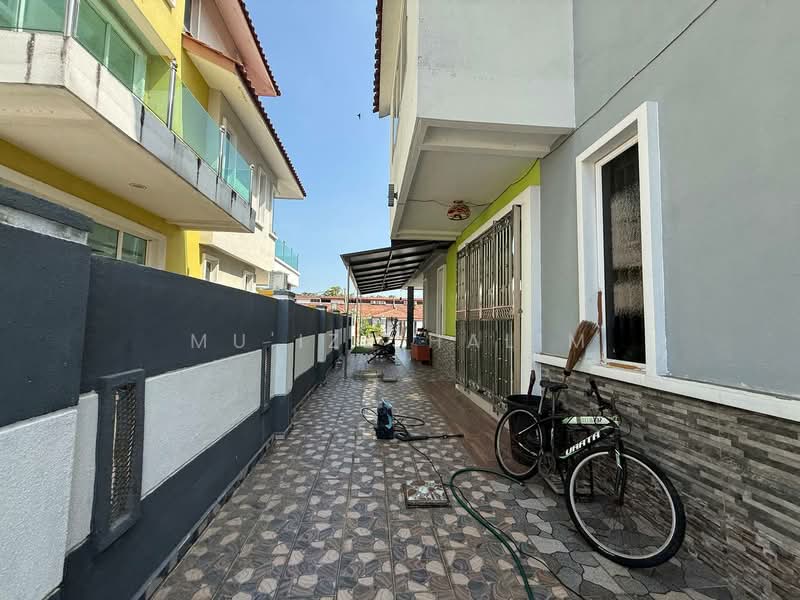 Semi-Detached House for Sale in Taman Port Dickson (Lukut) - Mu'izz Halim - Exterior - PropertyGuru.com.my