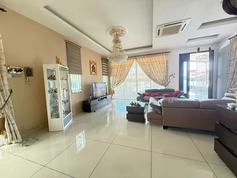 Semi-Detached House for Sale in Taman Port Dickson (Lukut) - Mu'izz Halim - Living Room - PropertyGuru.com.my