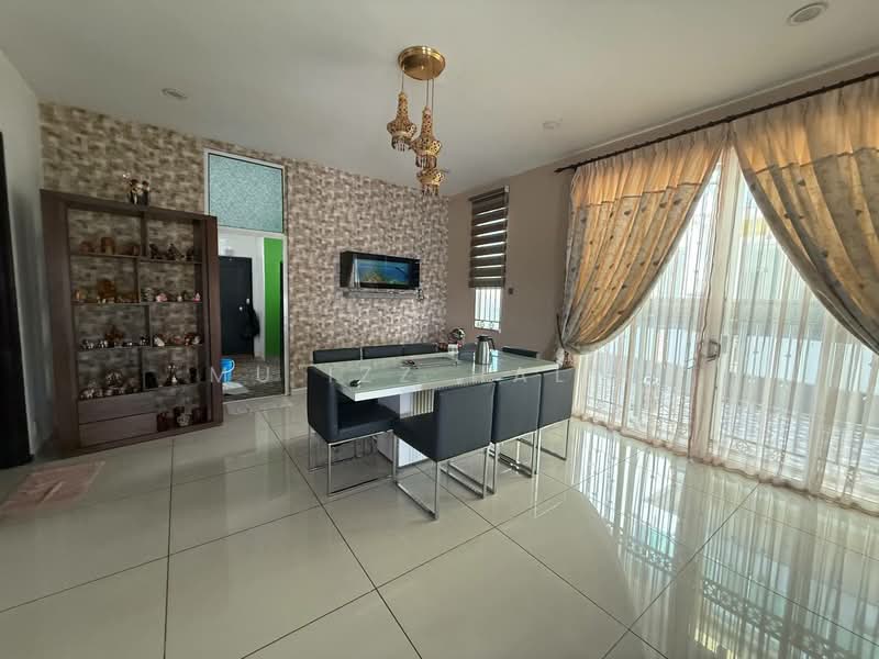Semi-Detached House for Sale in Taman Port Dickson (Lukut) - Mu'izz Halim - Dining Room - PropertyGuru.com.my