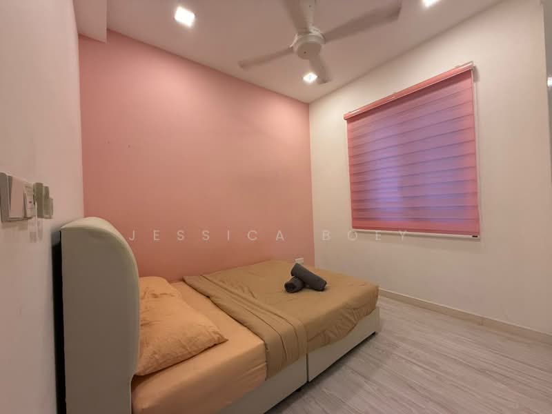 Servis Apartment untuk Disewa di Setia Sky 88 - Jessica Boey - Bedroom - PropertyGuru.com.my