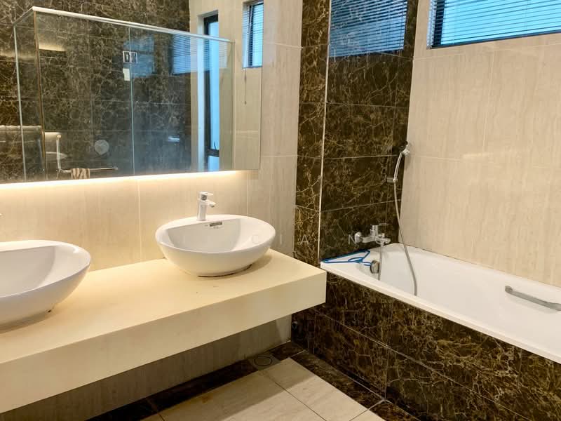 Semi-Detached House for Rent in 16 Sierra (Puchong) - Felicia Ng - Bathroom - PropertyGuru.com.my