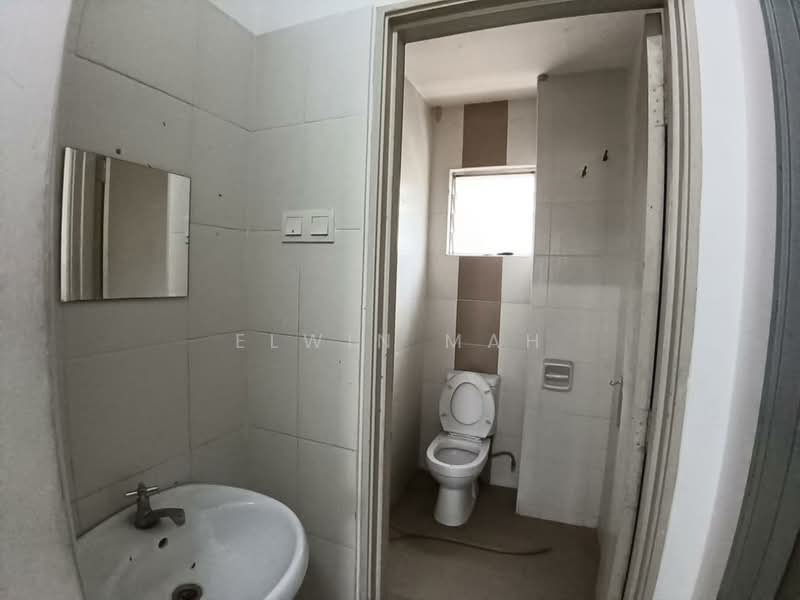 2-storey Terraced House for Sale in Rawang (Selangor) - Elwin Mah - Bathroom - PropertyGuru.com.my