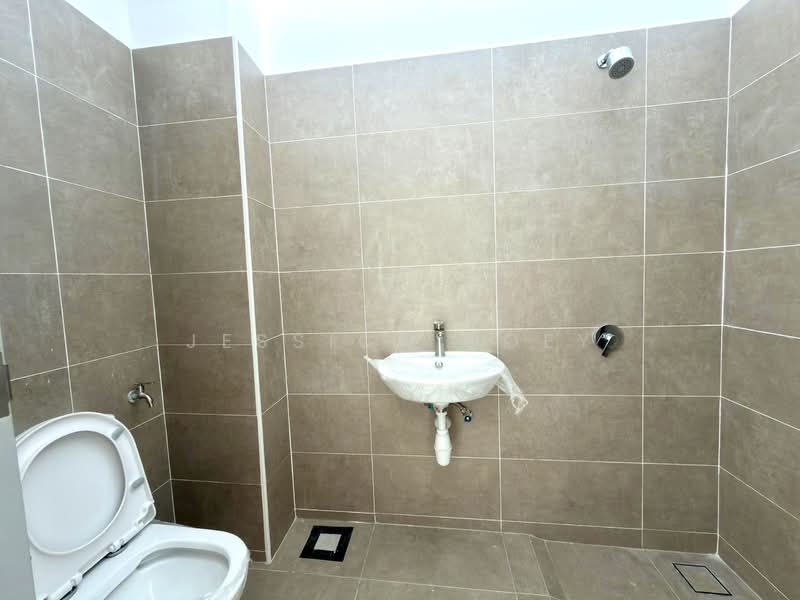 Terraced House for Rent in Taman Ponderosa (Johor Bahru) - Jessica Boey - Bathroom - PropertyGuru.com.my