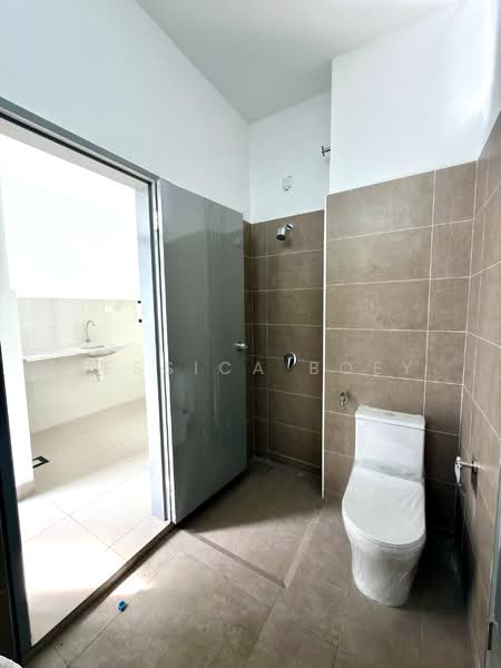 Terraced House for Rent in Taman Ponderosa (Johor Bahru) - Jessica Boey - Bathroom - PropertyGuru.com.my