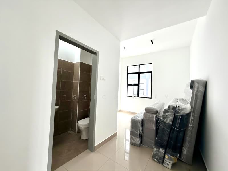 Terraced House for Rent in Taman Ponderosa (Johor Bahru) - Jessica Boey - Bathroom - PropertyGuru.com.my