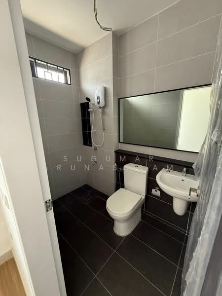 Rumah Teres 2 Tingkat untuk Dijual di Elmina (Shah Alam) - Sugumar Arunasalam - Bathroom - PropertyGuru.com.my
