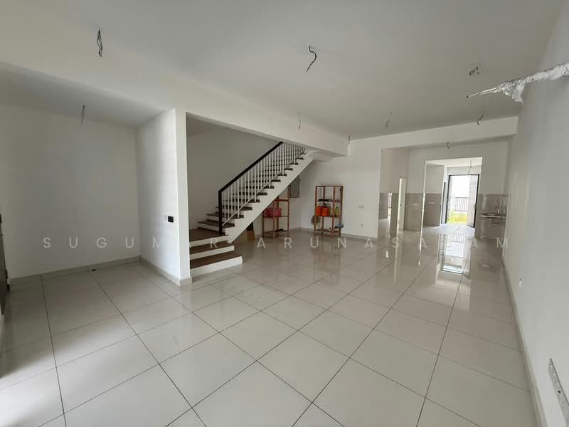 Rumah Teres 2 Tingkat untuk Dijual di Elmina (Shah Alam) - Sugumar Arunasalam - Living Room - PropertyGuru.com.my