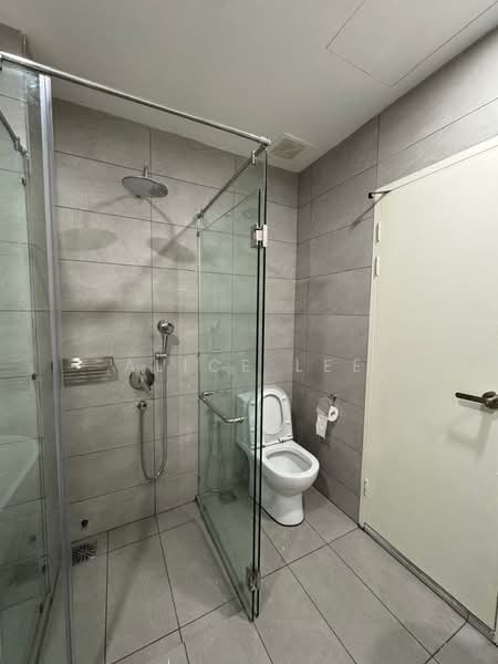 Servis Apartment untuk Disewa di Dorsett Waterfront Subang - Alice Lee - Bathroom - PropertyGuru.com.my