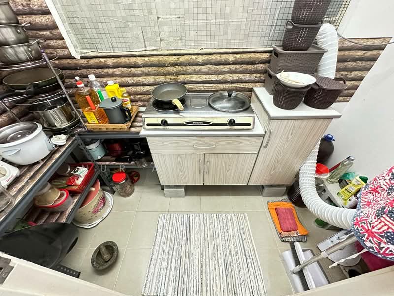 Apartment for Sale at Seri Baiduri - Nur Alia Omar - Kitchen - PropertyGuru.com.my