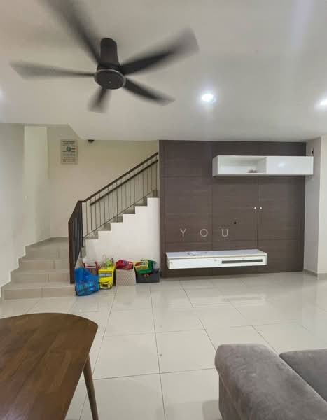 Rumah Teres 2 Tingkat untuk Disewa di Bandar Rimbayu (Telok Panglima Garang) - Miki You - Living Room - PropertyGuru.com.my